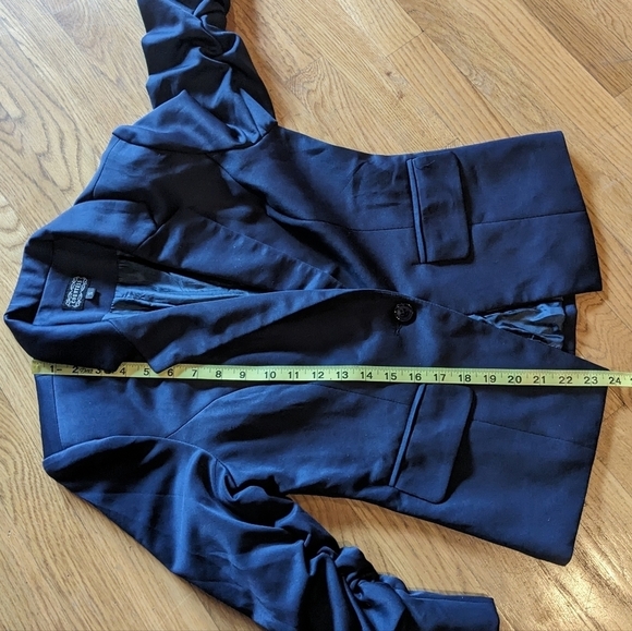 Countess Small Navy Fitted 3/4 Cinch Sleeve One Button Fully Lined Blazer Jacket - Picture 9 of 9